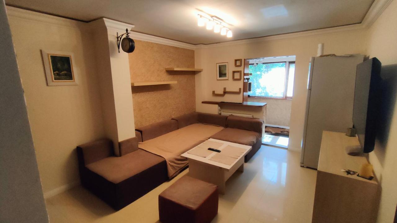 Duck Apartment Bucureşti Ngoại thất bức ảnh