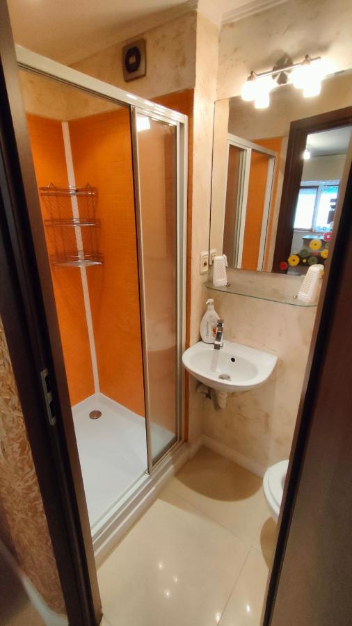 Duck Apartment Bucureşti Ngoại thất bức ảnh