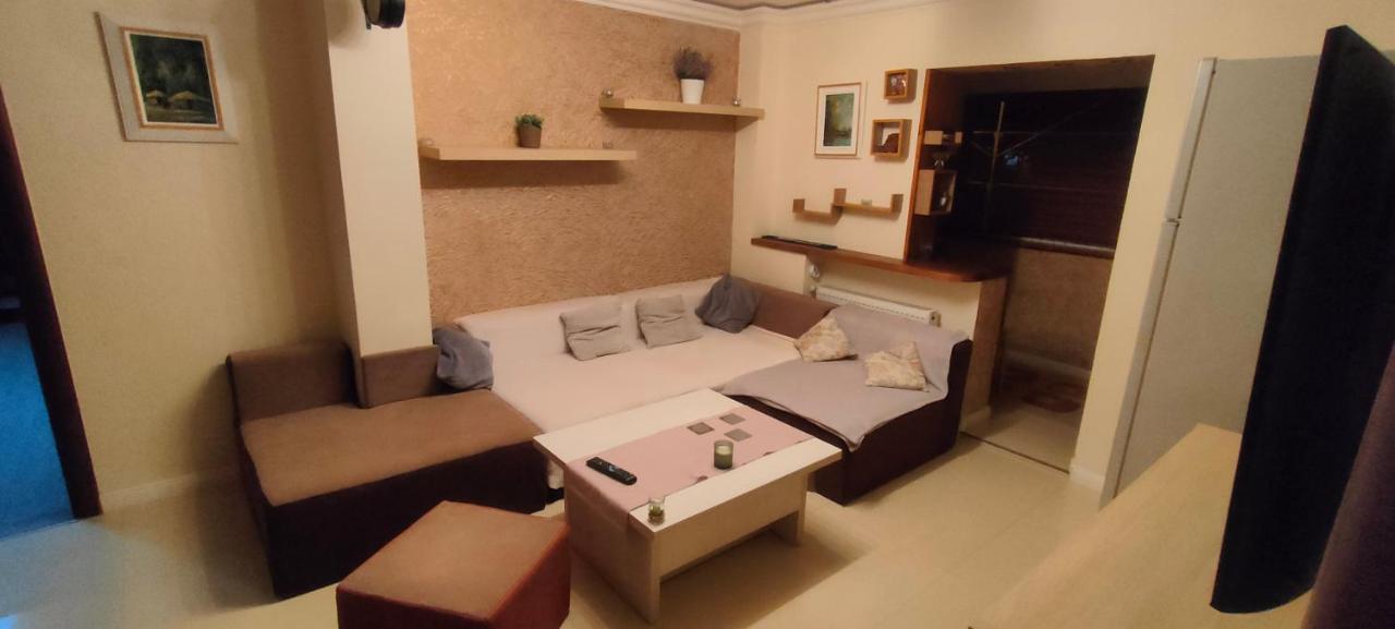 Duck Apartment Bucureşti Ngoại thất bức ảnh