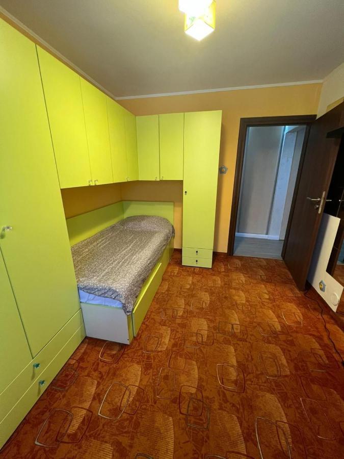 Duck Apartment Bucureşti Ngoại thất bức ảnh