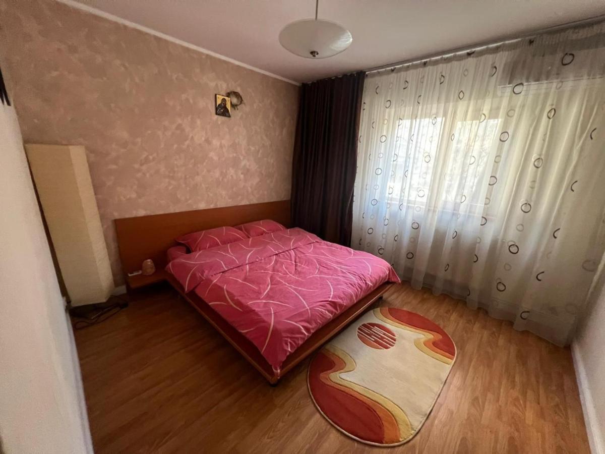 Duck Apartment Bucureşti Ngoại thất bức ảnh
